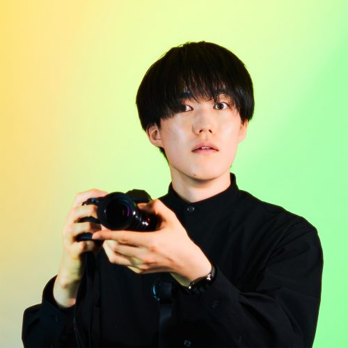 鈴木一平のポートレート写真